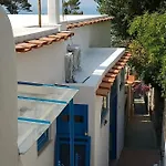 Nuida Otel *